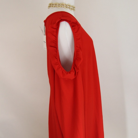 GLAMOROUS CURVE NWT Red Cold Shoulder Dress - Picture 7 of 8